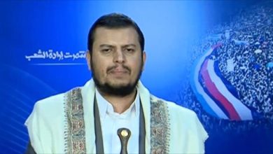 Photo of زعيم الحوثيين يضع نفسه في خدمة إيران ويعلن رسميا تبعية جماعته لها
